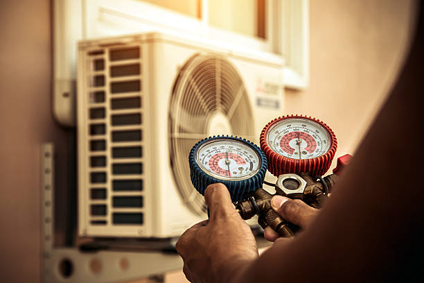Professional Hvac technician working in Raritan, NJ